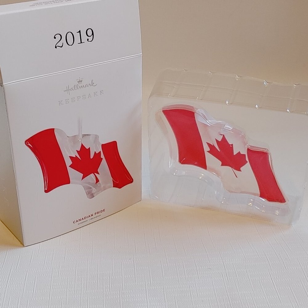 2019 Hallmark Keepsake Canadian Pride Ornament Glass Canadian Flag Terry…
